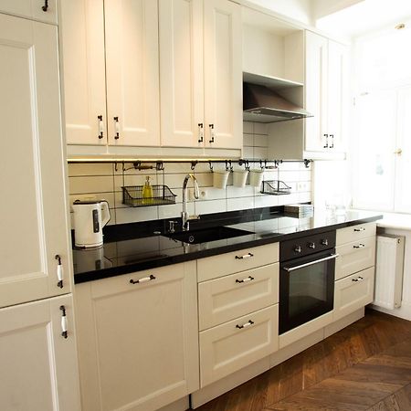 City Center - Golden Apartments - Dobr11A ワルシャワ エクステリア 写真