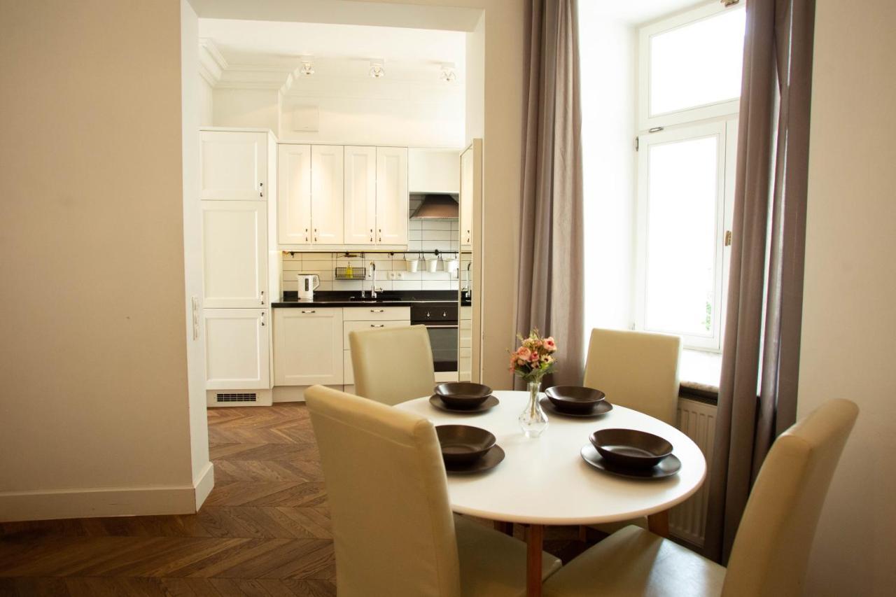 City Center - Golden Apartments - Dobr11A ワルシャワ エクステリア 写真