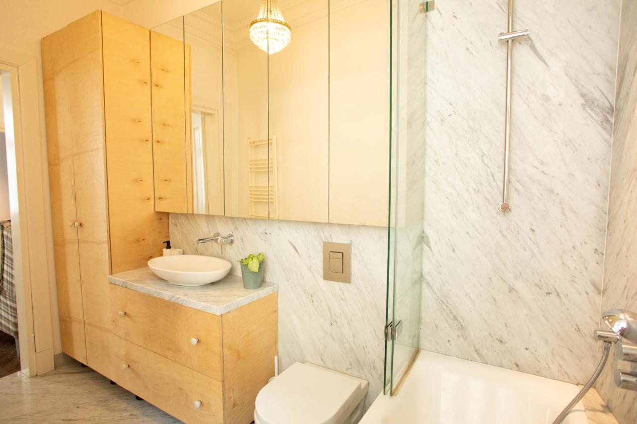 City Center - Golden Apartments - Dobr11A ワルシャワ エクステリア 写真