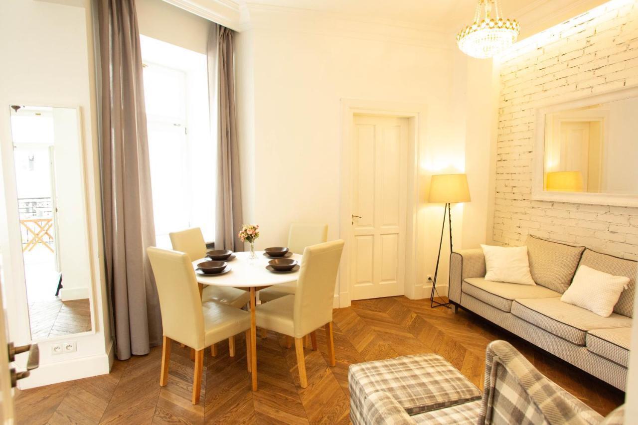 City Center - Golden Apartments - Dobr11A ワルシャワ エクステリア 写真
